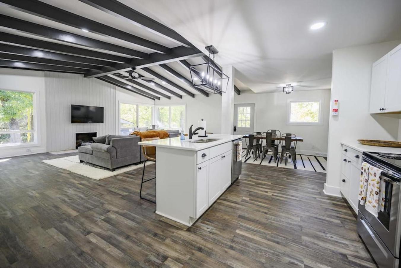 Gorgeous Renovated Home With Large & Private Lot Winchester Kültér fotó